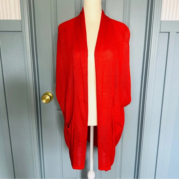 Sejour Sweaters - Artful Home Sejour Women's Red Short Sleeved Cardigan